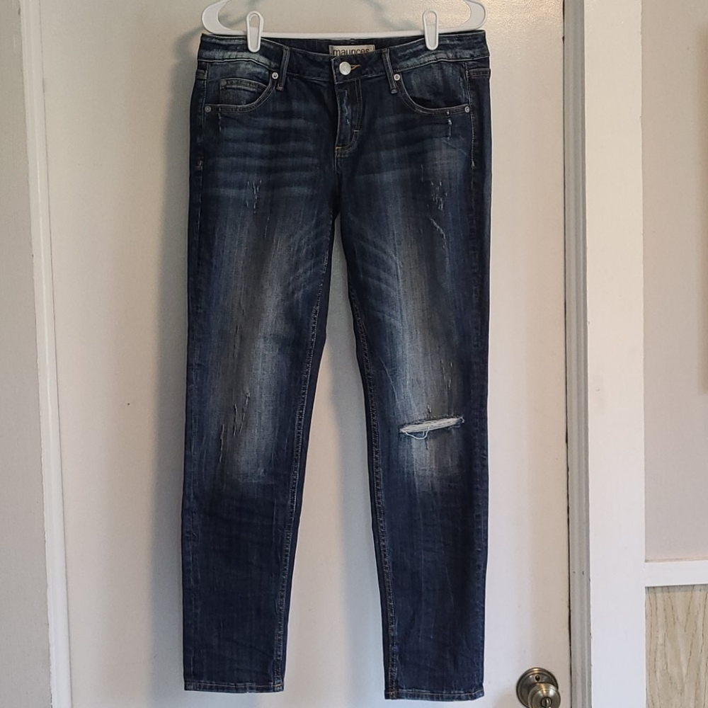 Maurices Mid rise, skinny fit true blue jeans